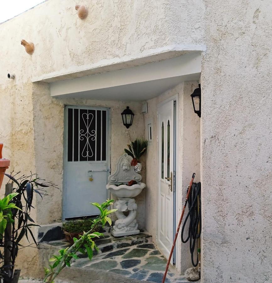 Παραδοσιακό Σπίτι Στο Χωριο Apartment Agioi Deka  Exterior foto