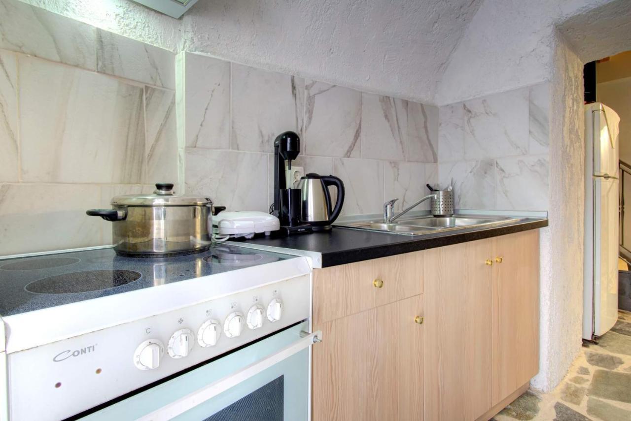 Παραδοσιακό Σπίτι Στο Χωριο Apartment Agioi Deka  Exterior foto