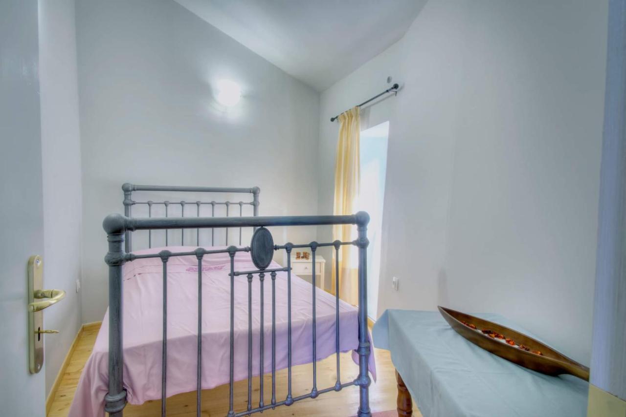 Παραδοσιακό Σπίτι Στο Χωριο Apartment Agioi Deka  Exterior foto
